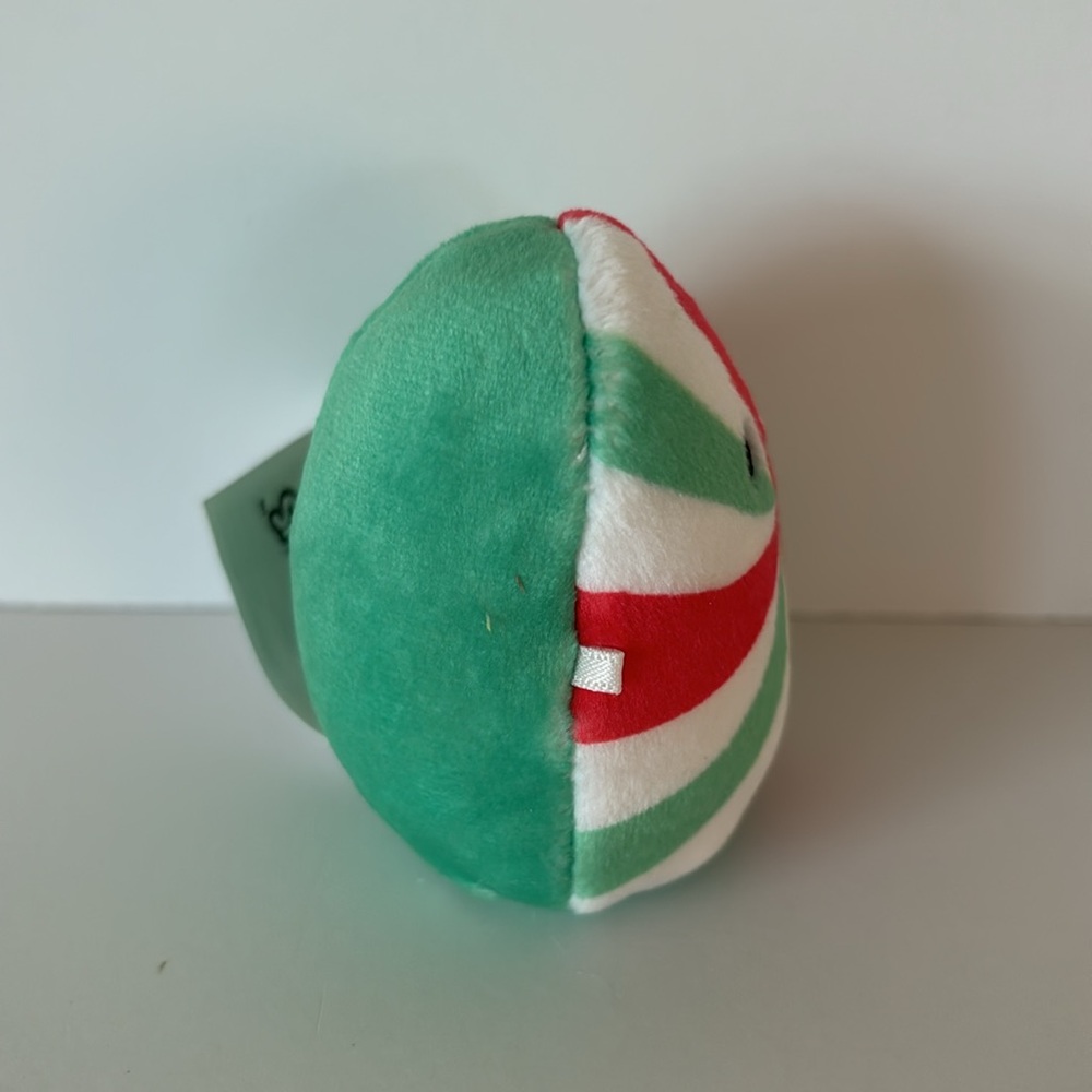 Dulce the Peppermint Micromallow - Picture 3 of 7